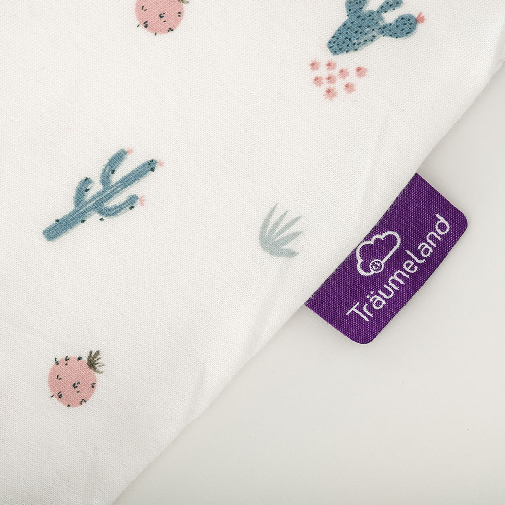 Sommerschlafsack Kaktusliebe aus Baumwolle Detailfoto vom Träumeland-Etikett