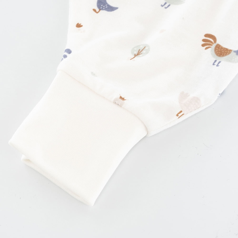 Leichter Schlafsack TO GO im Design Kikeriki Detailfoto vom Bündchen beim Fuß