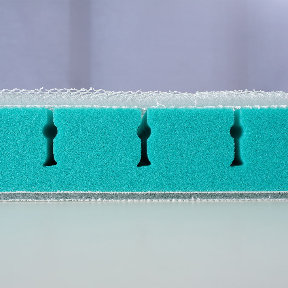 Babymatratze Premium Frühlingsluft Detail Belüftungsschnit im Kern