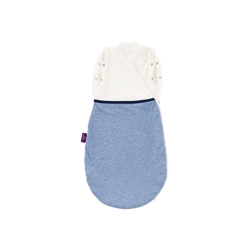 Puckschlafsack blau meliert Arme offen