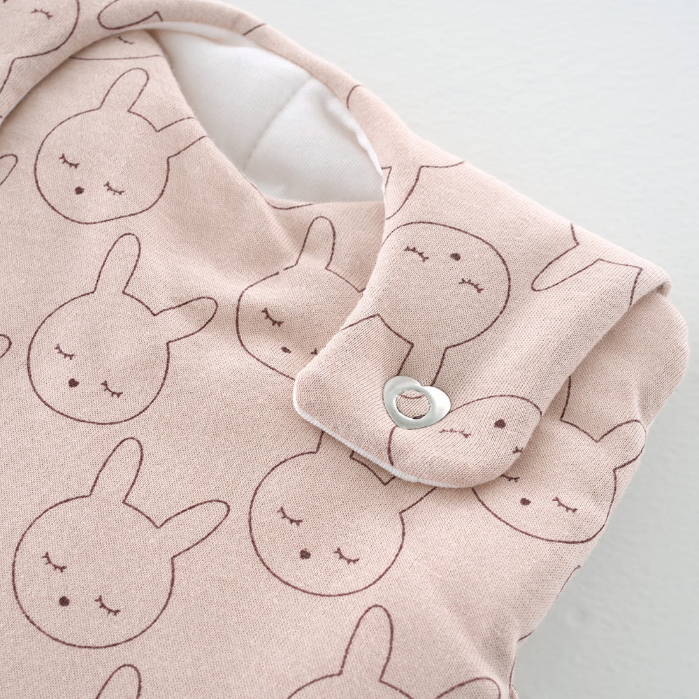 Schlafsack Kuschelhase beige Detail Druckknopf