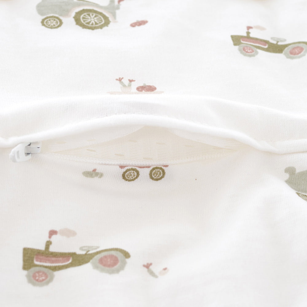 Schlafsack Little Farm grün Detail Belüftungsschlitz vorne