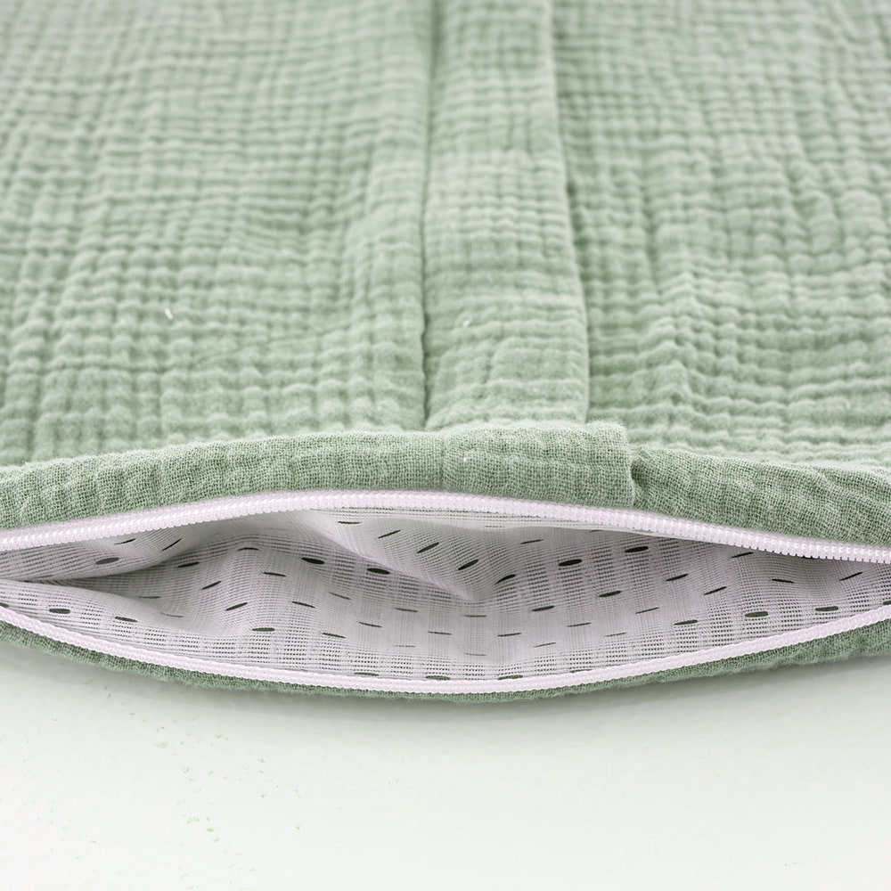 Musselin salbei grün Detail Belüftungsschlitz