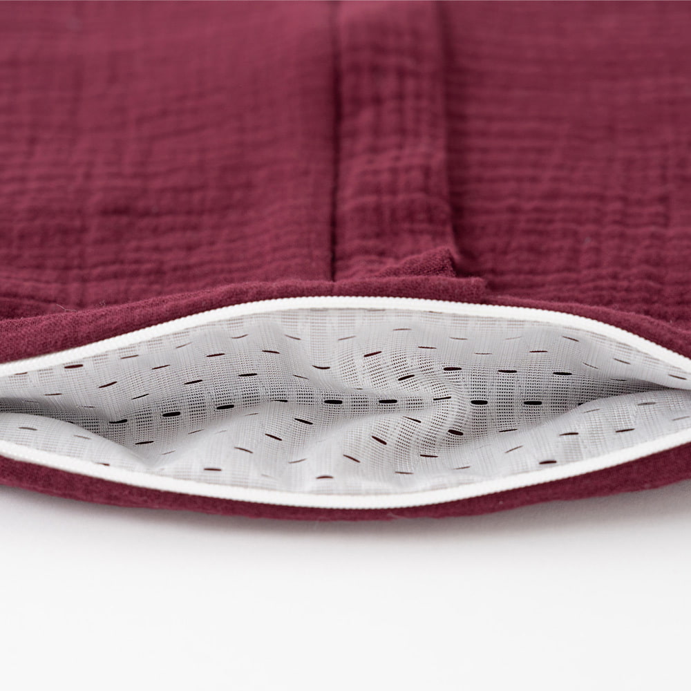 Sommerschlafsack beerenrot Belüftungsschlitz