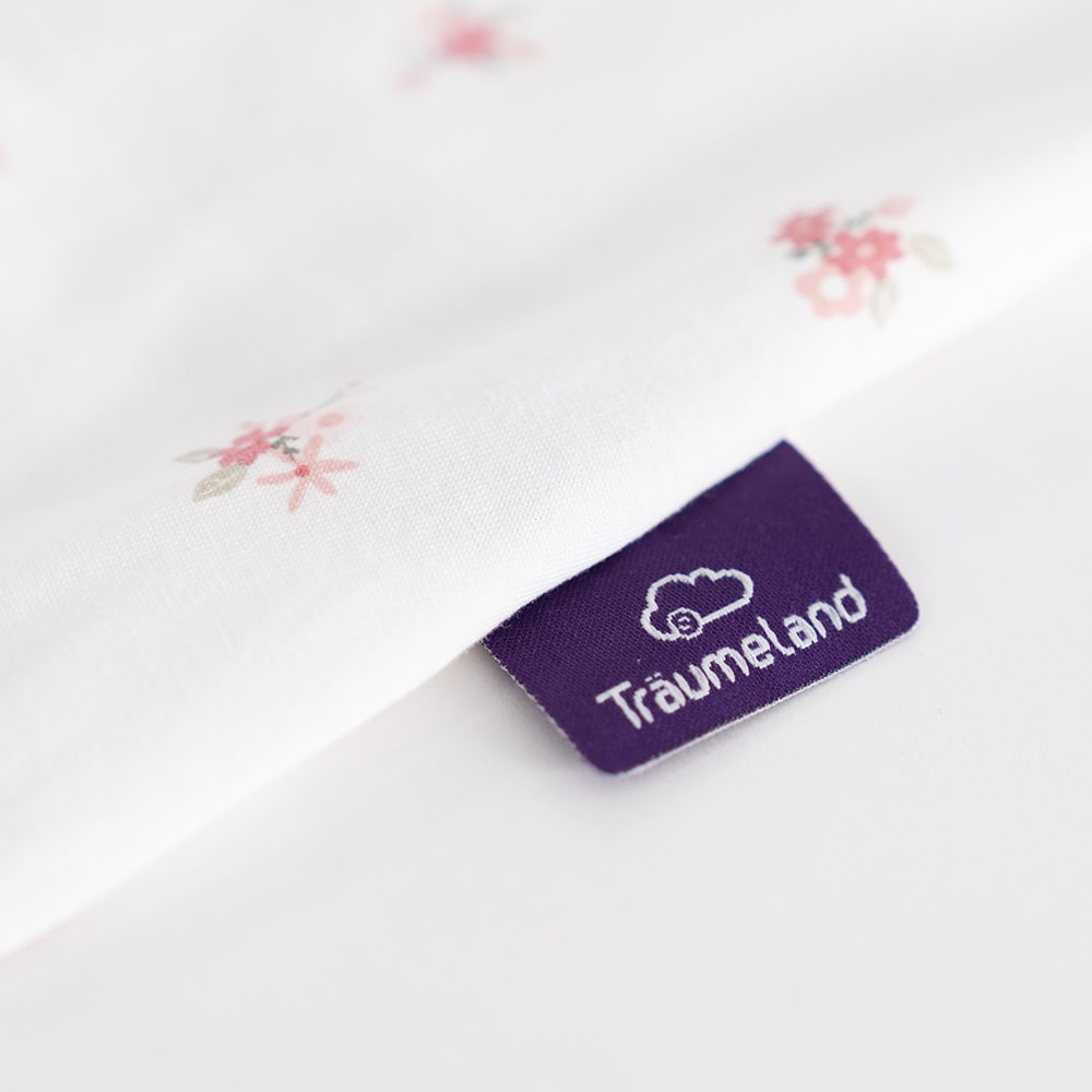 Sommerschlafsack aus Baumwolle im Design Flora Etikett