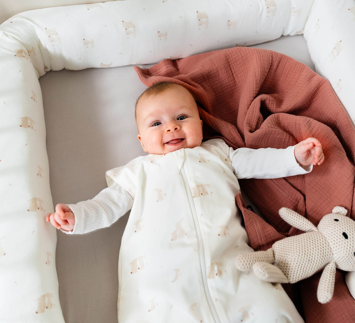 Baby im Sommer mit Schafsack heisse-nacht-traeumeland-sommerschlafsack