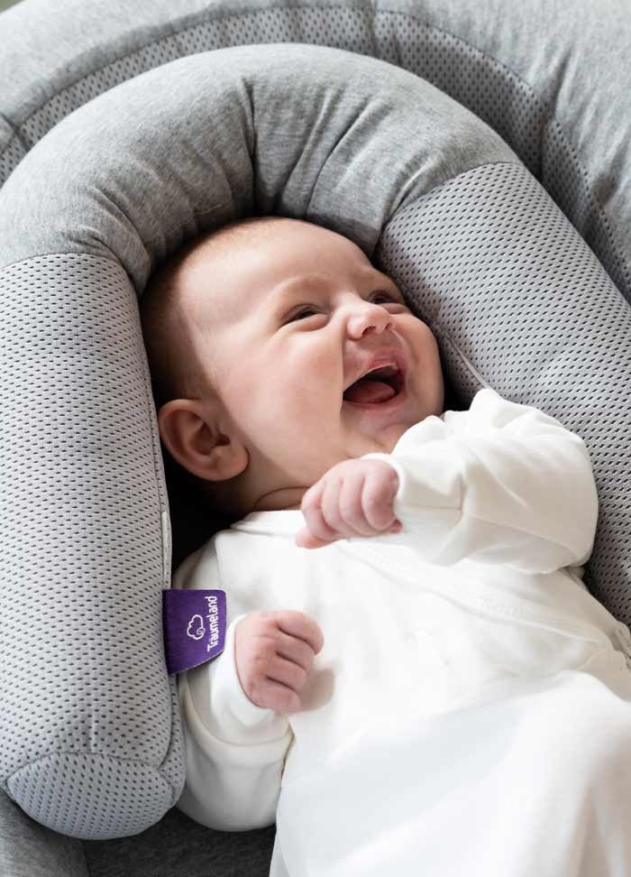 Babynest mit Nestverkleinerung traeumeland-babynest-home-air-baby-neugeboren